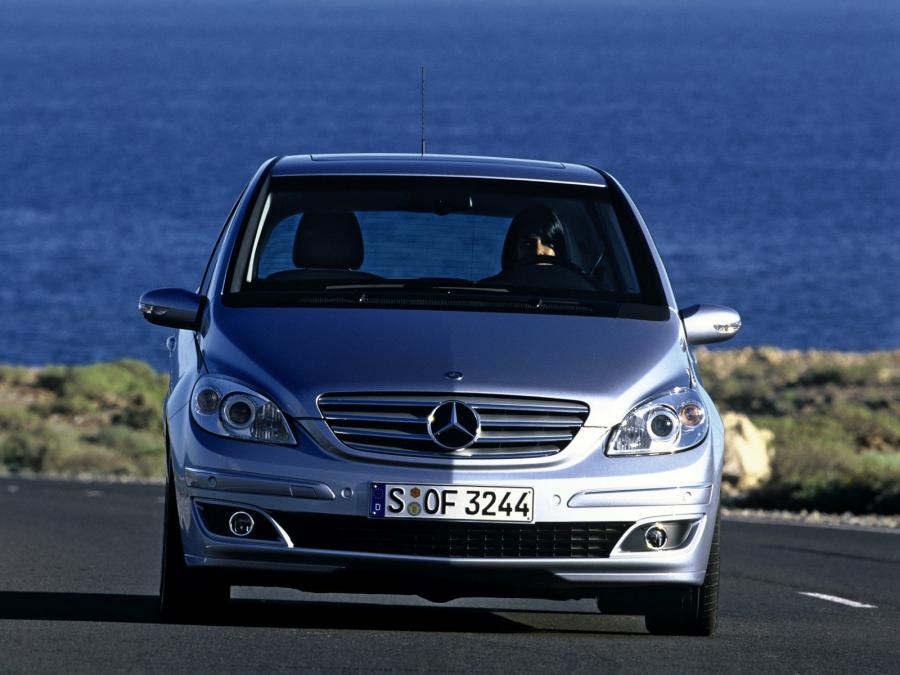  Mercedes-Benz B200 CDI 2005 года  (фото 4 из 22)